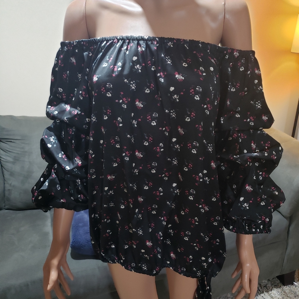 NWT and bag Vince Comuto XL